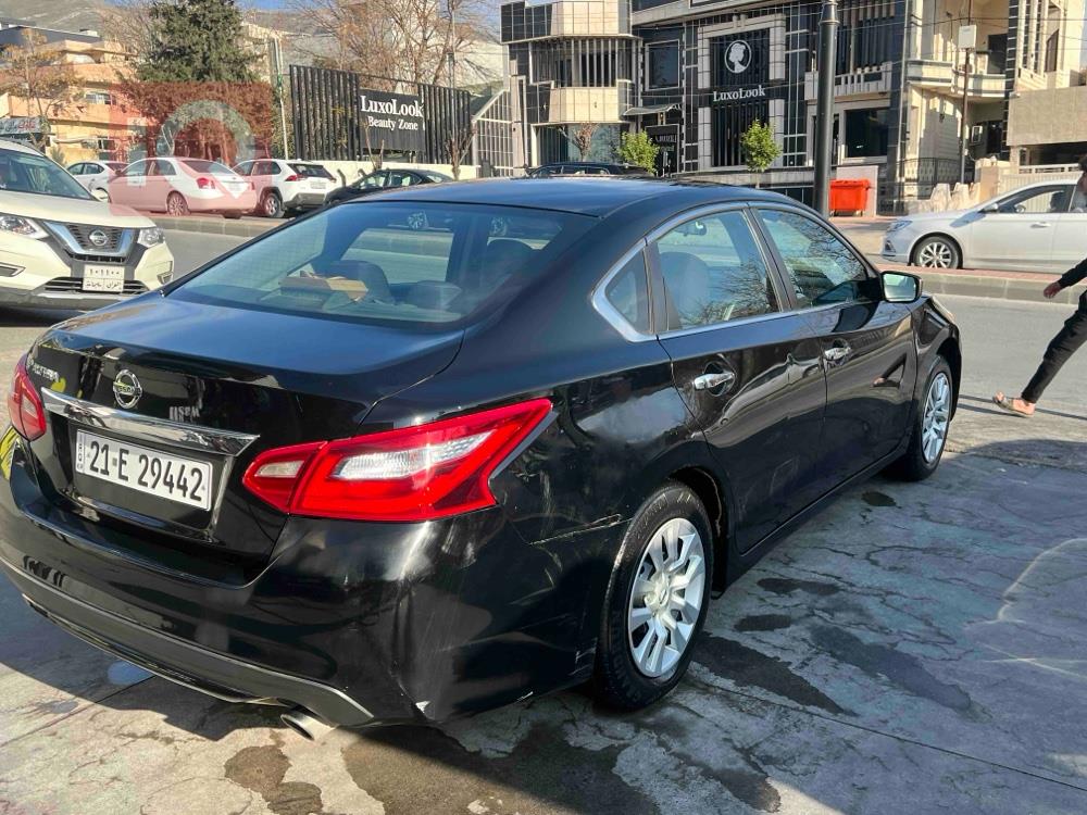 Nissan Altima